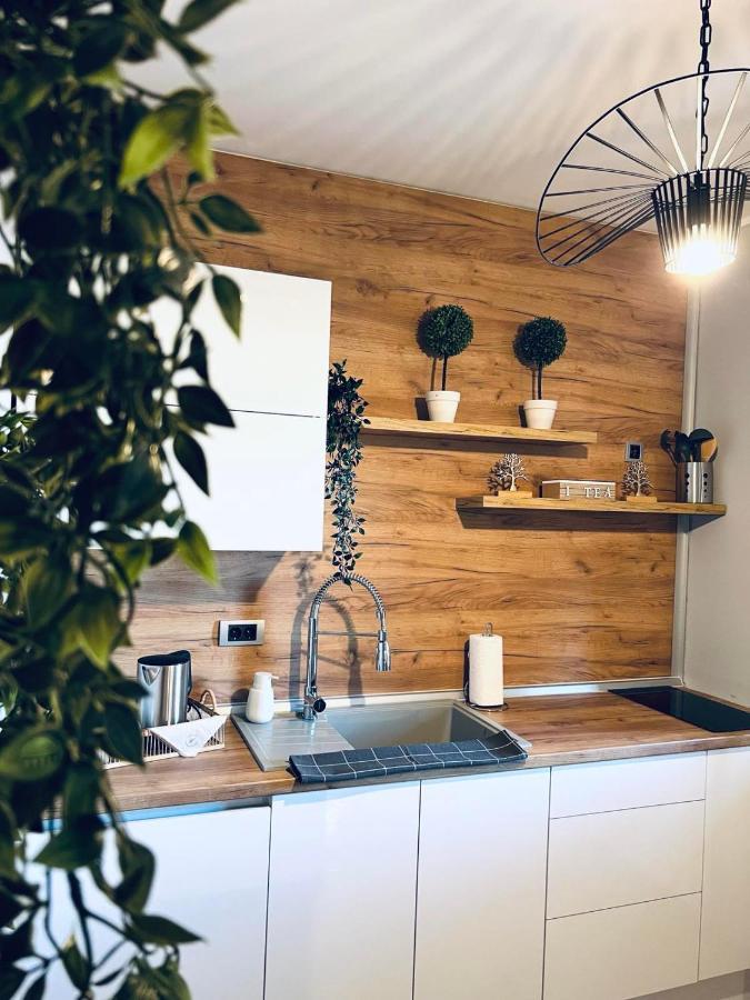Top Apartman ซอมโบร์ ภายนอก รูปภาพ